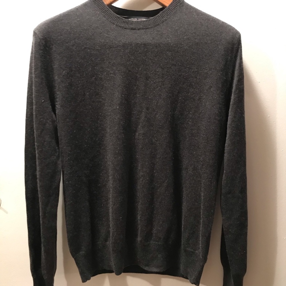 Banana Republic silk cashmere men’s sweater gray